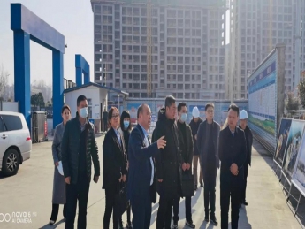 漢中市資信融資擔(dān)保有限公司及洋縣農(nóng)發(fā)行一行對(duì)項(xiàng)目進(jìn)行實(shí)地考查