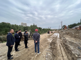 中國(guó)農(nóng)業(yè)發(fā)展銀行西鄉(xiāng)縣支行一行至西鄉(xiāng)縣文旅場(chǎng)館建設(shè)PPP項(xiàng)目地實(shí)地調(diào)研